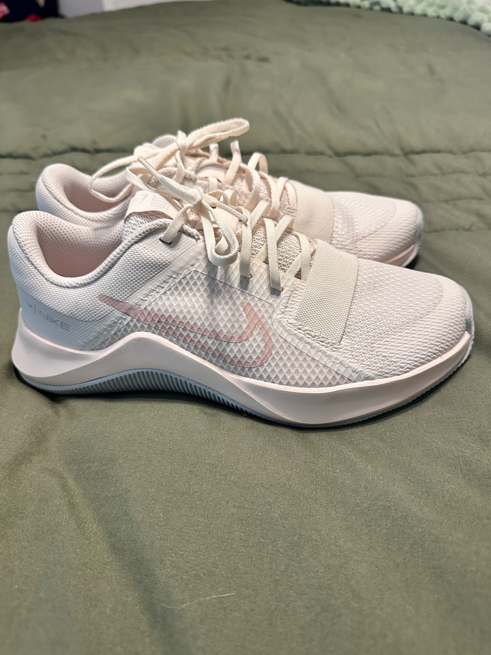 Nike Women’s Light Pink Mesh Training Sneakers - Picture 9 of 11